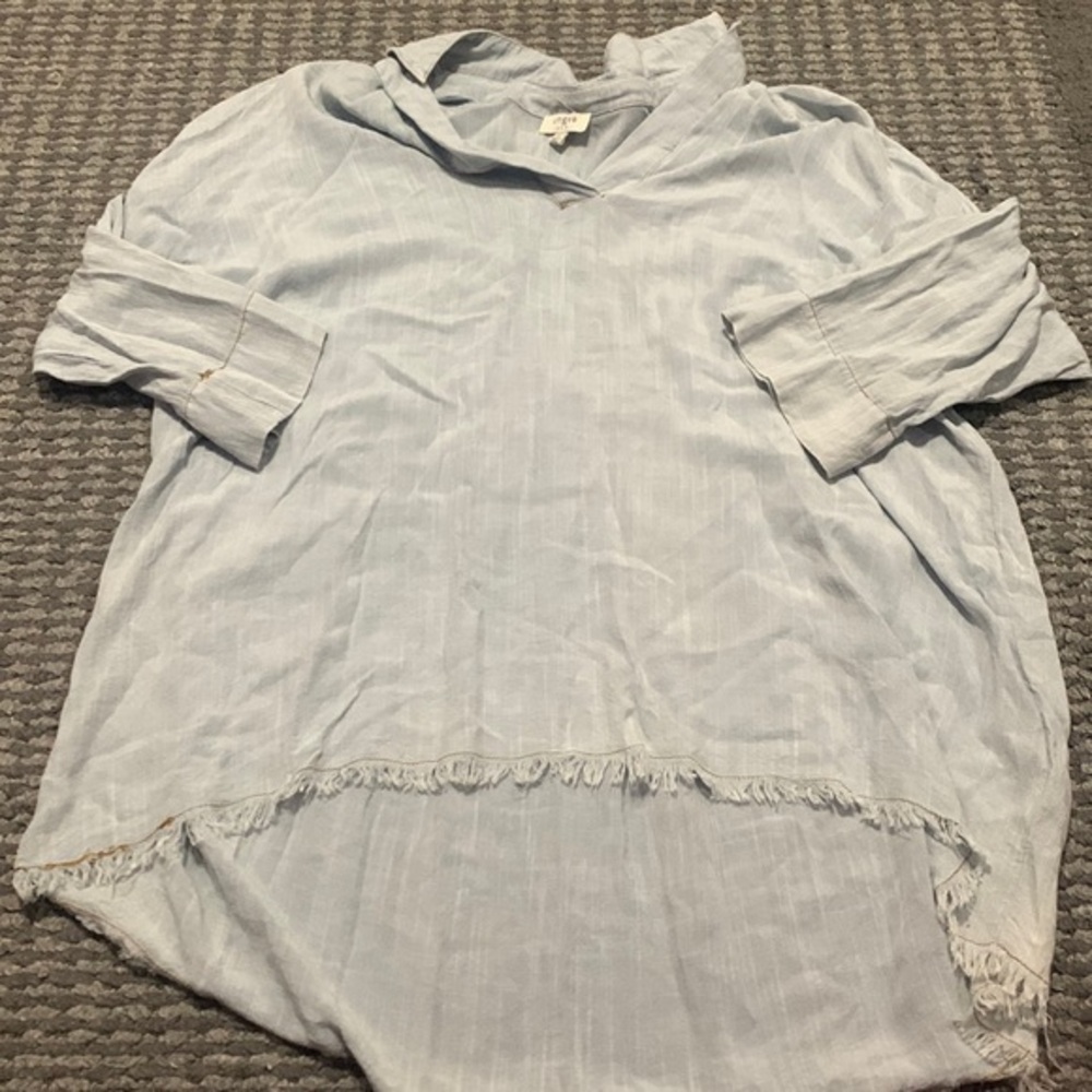 Woman’s Umgee shirt sz Large